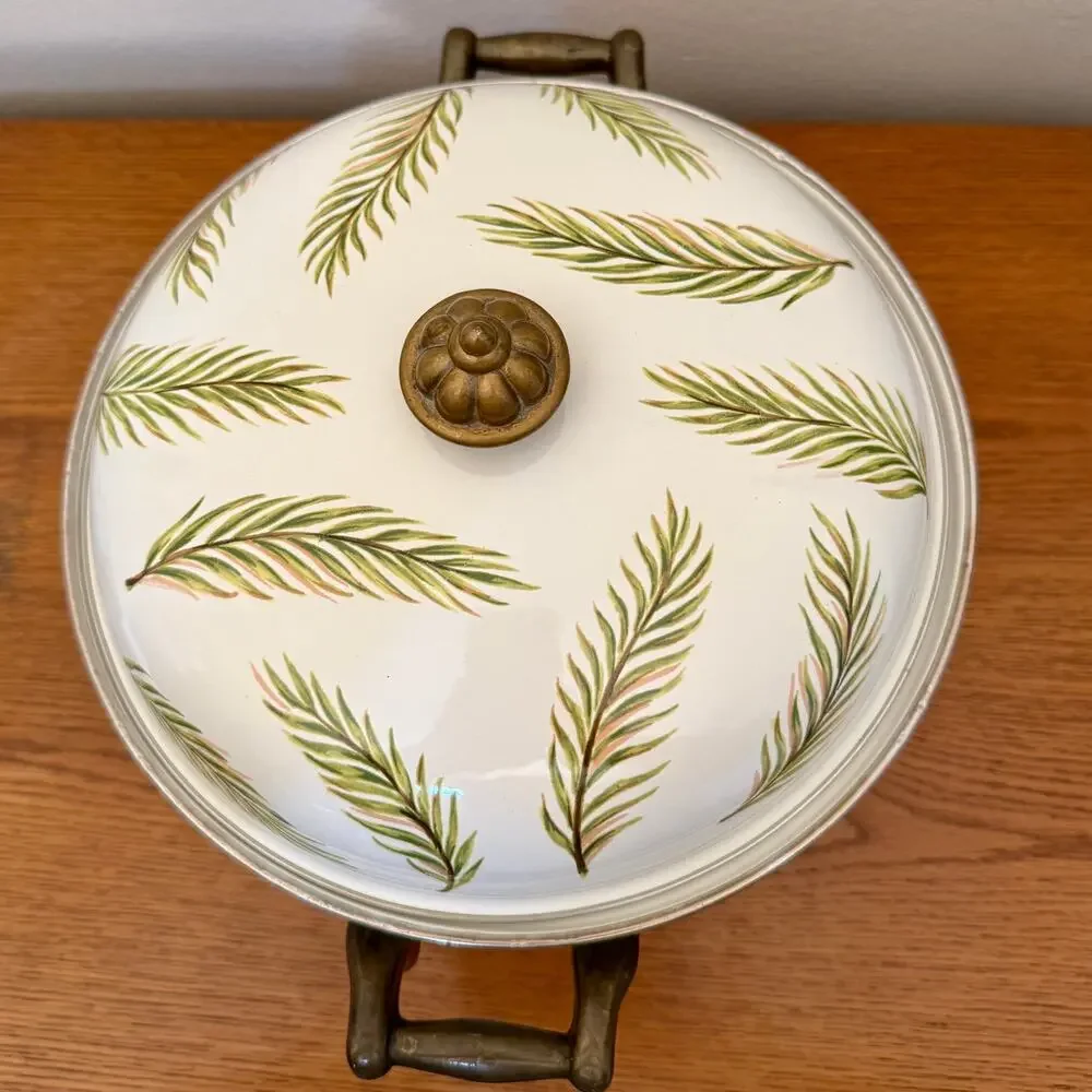 Tabletops Unlimited Palm Grove 8 Qt Enamel Stockpot Dutch Oven Palm Trees Lid